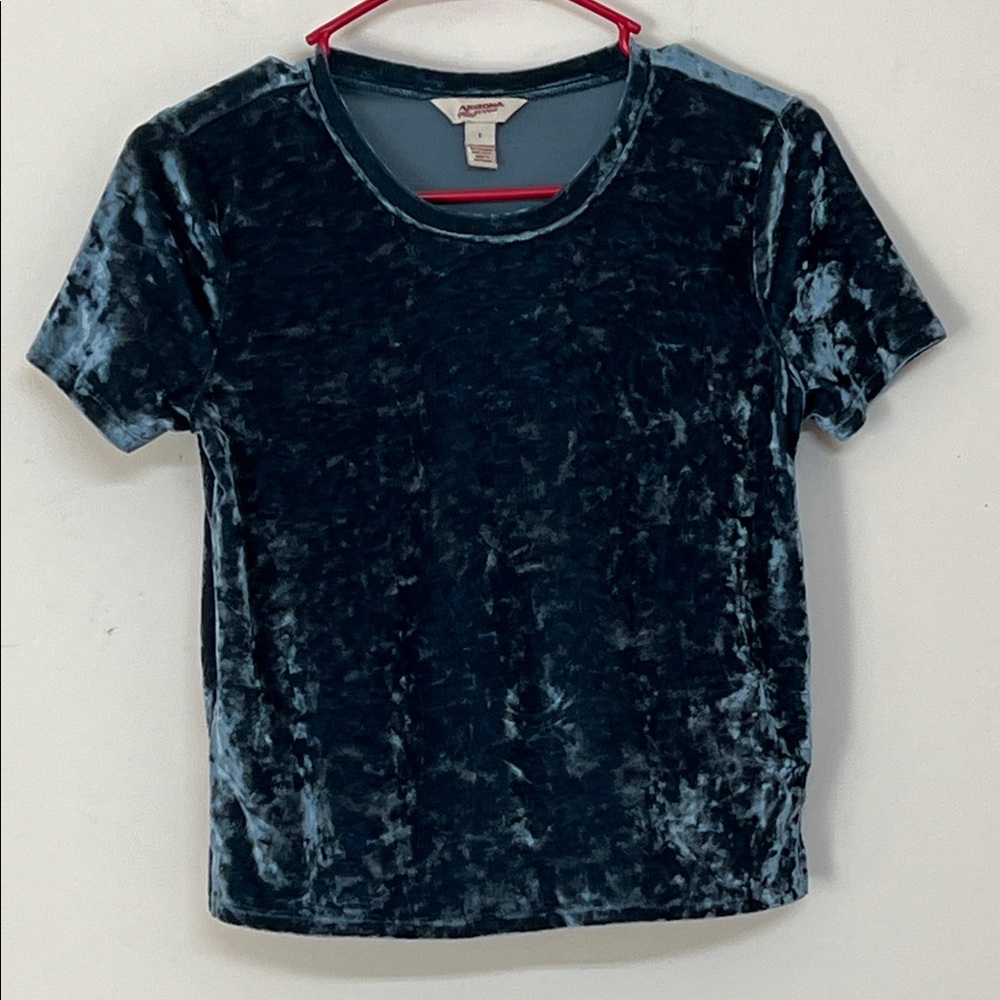 🌞 Arizona Jeans Gorgeeous 2 Toned Blue Velvet Short Sleeve Top Women Jr size S